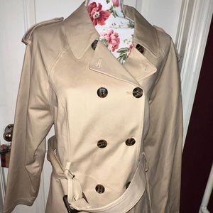 Liz Claiborne NWT Trenchcoat